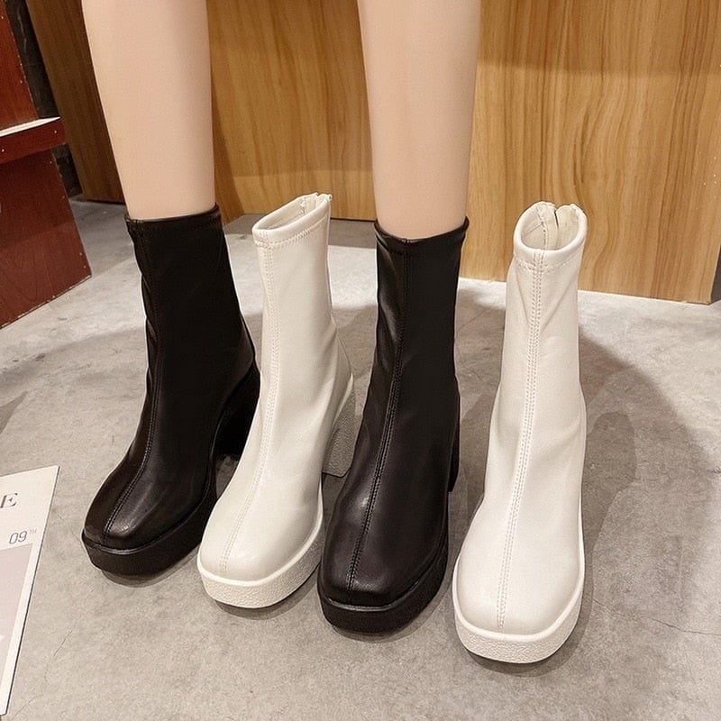 Woman Leather Ankle Boots