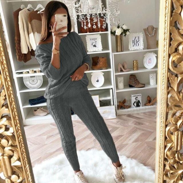 Knitted Sweater and Pants